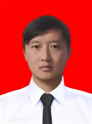 龙旭.jpg